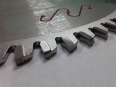 Freud Lu3d Sunta ve Mdf Testereleri 300x3,2/2,2x30 z96-LU3D0600