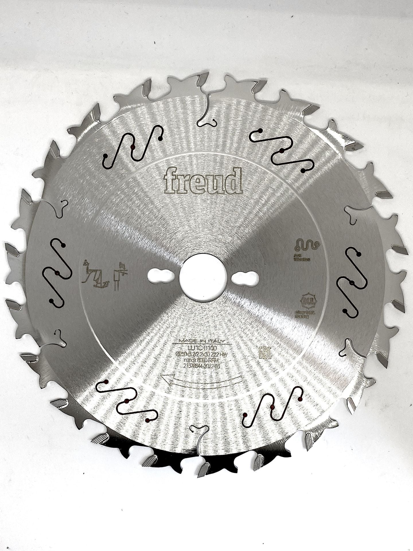 Freud LU1 Atlamalı Ağaç Testereleri 250x3,2/2,2x30 z22-LU1C0100